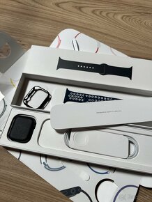 Apple Watch 8 45mm - 11