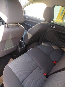 Ford Focus 1.6 TDCi - 11