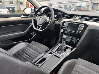 VW Passat - 11