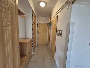 PREDAJ 2 izbový byt, 58 m2, Handlová, 1 Mája - 11