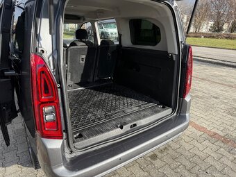 Toyota Proace City Verso XL 1,2L benzín 96kw/130PS automat - 11