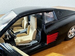 Ferrari Testarossa 1984 1:18 BBurago prefarbená - 11