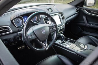 Maserati Ghibli V6 243kw A/T8 /AJ NA SPLÁTKY/ - 11