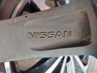 hlinikové disky-orig-Nissan Qashqai--61/2Jx18-ET-40--5x114,3 - 11