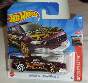 Hot wheels - 11