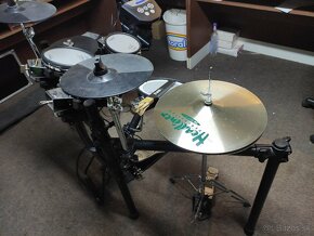 Komplet sada Roland TD-6 - V-drums cena 850 eur. - 11