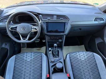 Volkswagen Tiguan R-Line 4Motion - 11