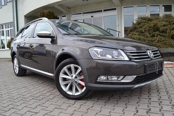 VW PASSAT VARIANT ALLTRACK 2.0 TDI HIGHLINE, BIXENÓNY, ŤAŽNÉ - 11