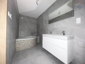 NA PREDAJ: 4 IZBOVÝ DOM NA KLÚČ, POZEMOK 152m2, DUNAJSKÁ STR - 11