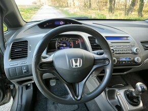 Honda Civic sedan 1.8 I-VTEC - 11