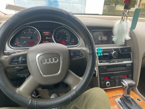 Audi Q7 - 11