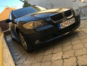 BMW 318i - 11