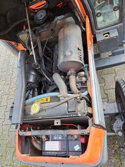 Traktor Kubota B2400 - 11