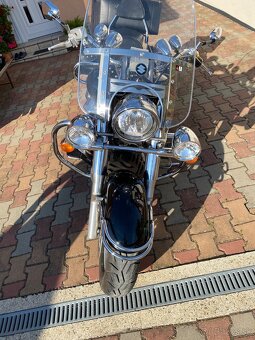 Suzuki Intruder VLR 1800 Boulevard - 11