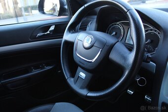 Škoda Octavia Combi 2.0 TDI RS - 11