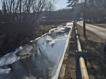 Rodinný dom v tichej uličke obce Záriečie pri Púchove - 11