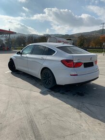 BMW 5 GT 530d - 11