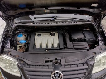 Volkswagen Touran 1,9 TDI REZERVOVANÉ - 11