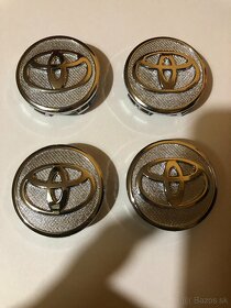 Stredové krytky (pukličky) Toyota  priemeru 57,60 a 62 mm - 11