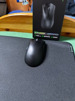 Razer Deathadder v3 Hyperspeed s 8kHz recieverom - 11