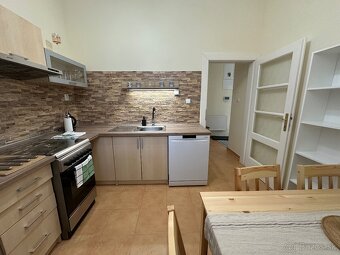 Na prenájom 2,5 izbový apartmán – voľný ihneď - 11