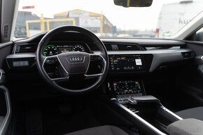 Audi E-tron 55 quattro - 11