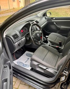 VOLKSWAGEN GOLF 1.9 TDI UNITED SPORT - Bez DPF / Ťažné - 11