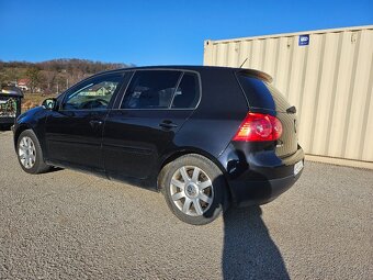 VW Golf 5 - 11