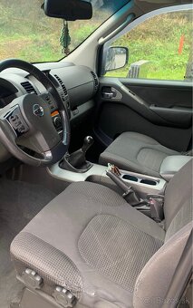 Nissan Pathfinder 2,5 dci 192000km - 11