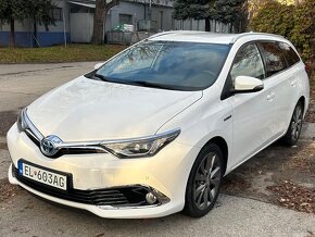 Toyota Auris Touring Sports 1.8 I VVT-i HybridSD Facelift - 11