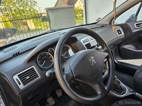 Predáme rodinné auto Peugeot 307 Kombi 1,4HDi - 11