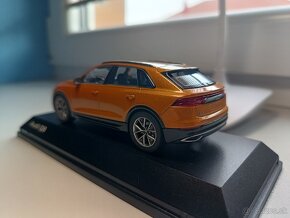 Model auta Audi Q8 2017 (Dragon Orange) - 11