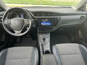 Toyota Auris Touring Sports 1.8 I VVT-i HybridSD - 11