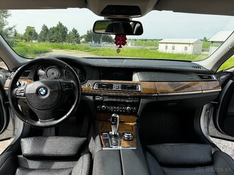 BMW 730Ld F02 - 11