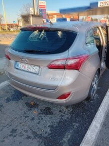 Hyundai i30 - 11