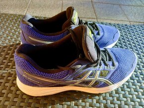 Botasky Asics - 11