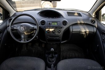 Toyota Yaris 1.0 VVT-i - 11