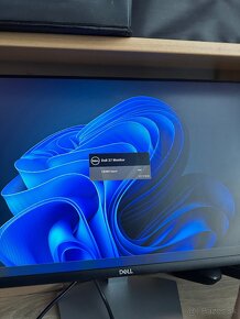 27" DELL Monitor - 11