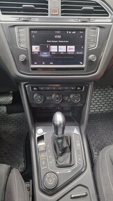 VW Tiguan 2.0 BiTDI SCR BMT 240k R-Line - 11