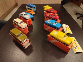 Staré hračky - autíčka škoda, Wartburg PlasticArt ne ITES - 11