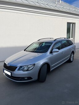 Škoda Superb Combi 2.0 TDi DSG 103kw NAVI/Colombus - 11