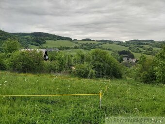 Pozemok v prírodnom prostredí s výhľadom nad obcou Zubák n - 11