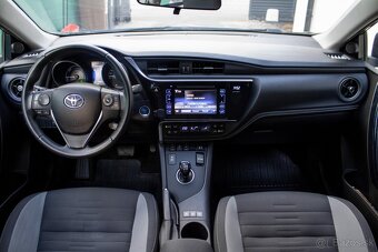 Toyota Auris Touring Sports 1.8 VVT-i Hybrid HSD - 11