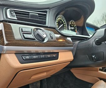 BMW 740D x-drive - 11