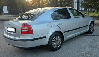 Škoda Octavia 2.0 TDI Elegance - 11