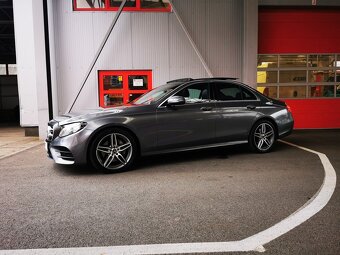 Mercedes-Benz E220d 9G-Tronic AMG Line - 11