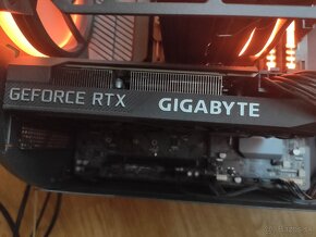 GIGABYTE GeForce RTX 3060 WINDFORCE OC 12G - 11