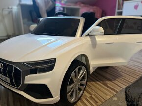 Detské autíčko Audi Q8 originál - 11