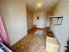 Predaj rodinného penziónu, zast.plocha 250 m2, pozemok 1087  - 11