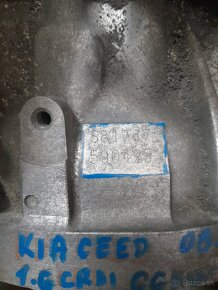 Rozpredam Kia CEED 1.6crdi - 11